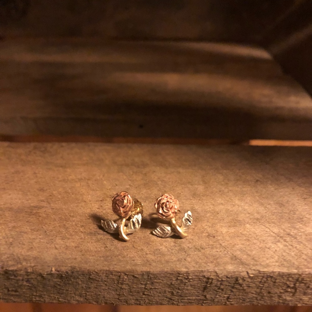 10k gold rose earrings